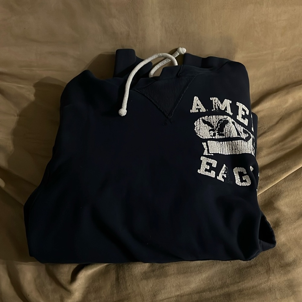 Men’s lg American eagle sweatshirt